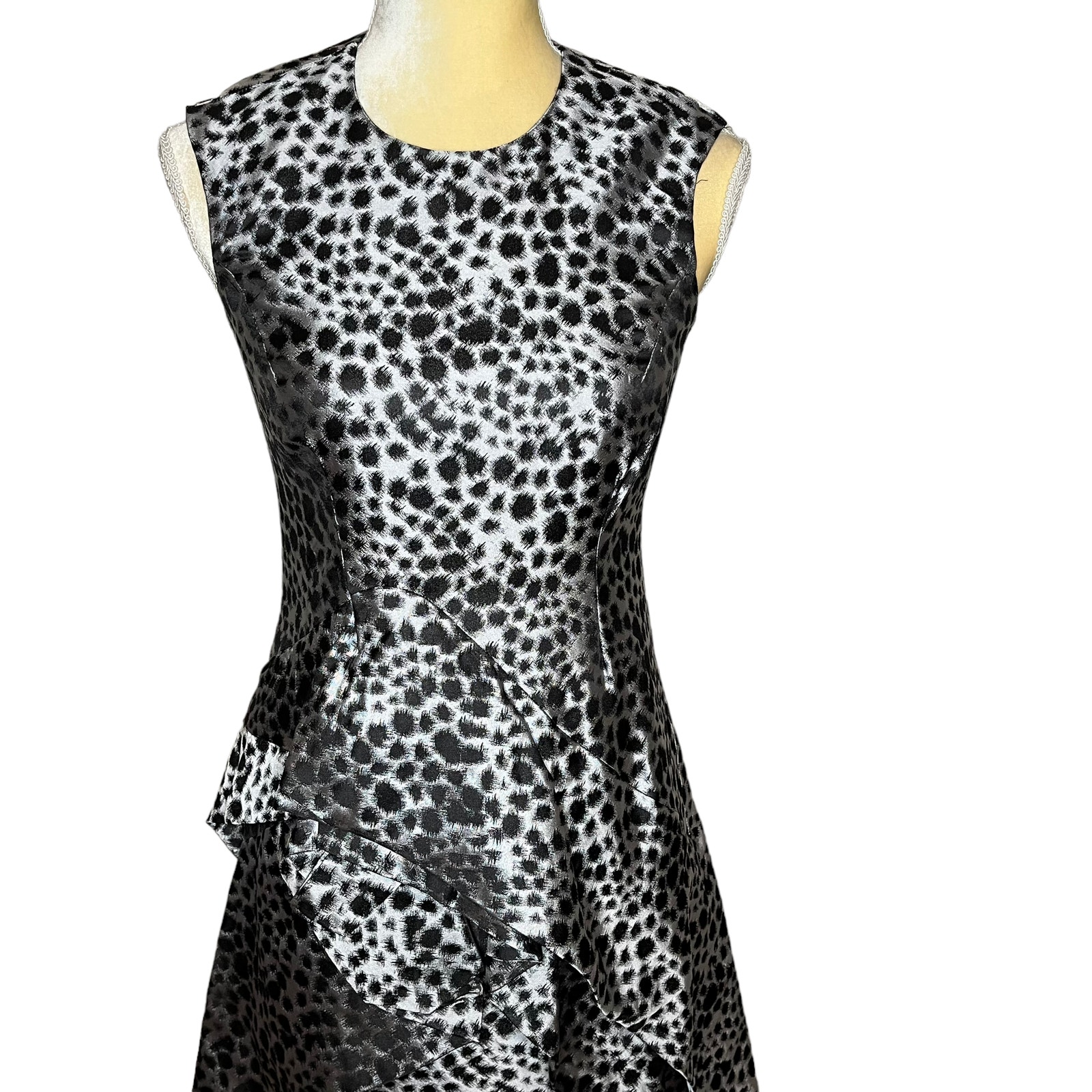 Pringle Of Scotland Black And Silver Ruffle Dress Euc Silk Size Us 6 — image 2 of 8